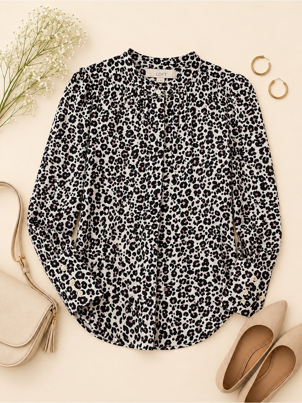 LOFT Leopard Print Blouse Size S Puff Sleeve Button Front Workwear